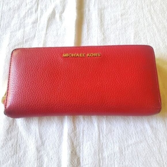 Michael Kors Red Zip Wallet - Picture 1 of 10